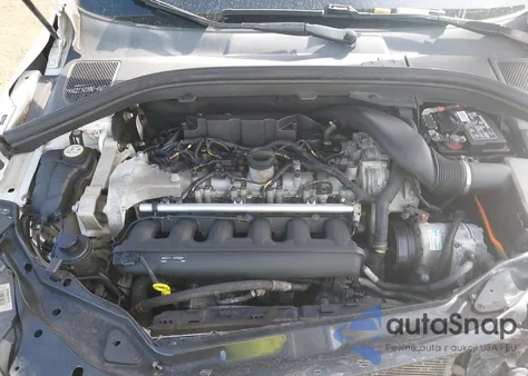 2015 Volvo Xc60 T6 из США, поврежденный, VIN YV4902RB4F2562694